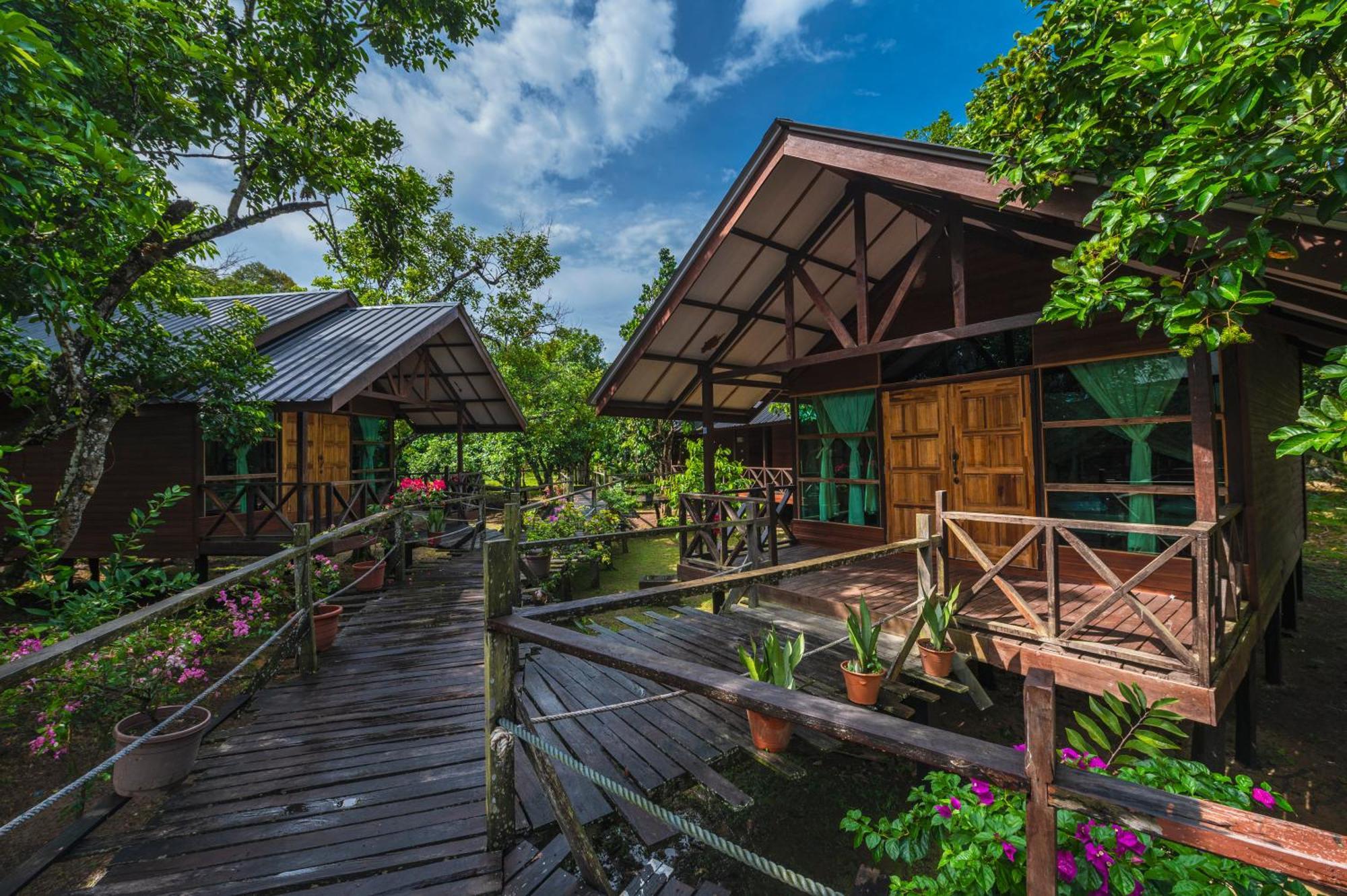 Borneo Sepilok Rainforest Resort Exterior photo